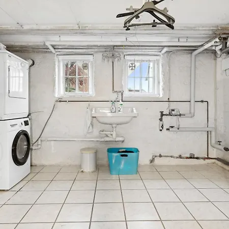 Hunderup Retreat Villa *