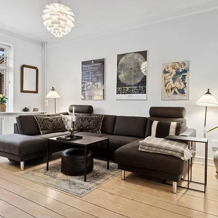 Hunderup Retreat Villa *