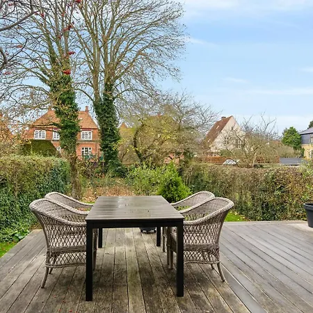 Hunderup Retreat Villa